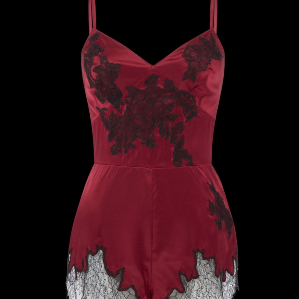 Elegant Red Lace Trim Sleepwear